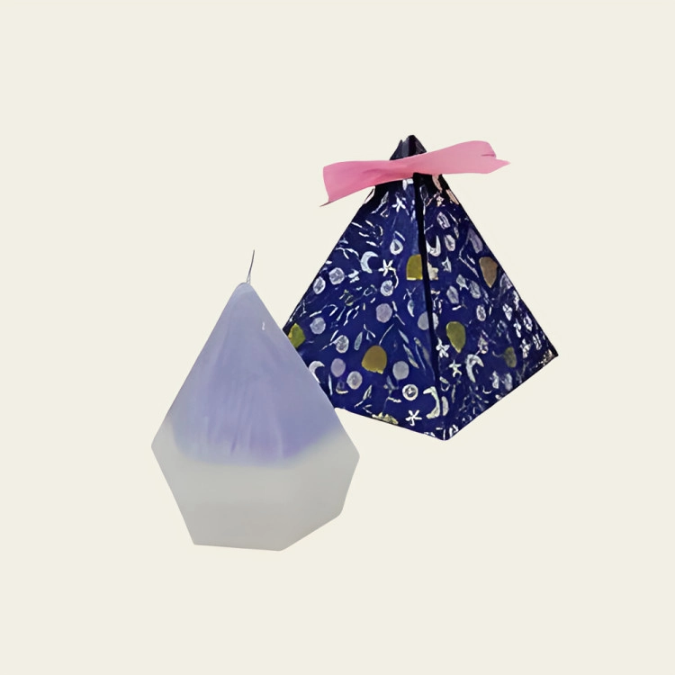 Pyramid Boxes